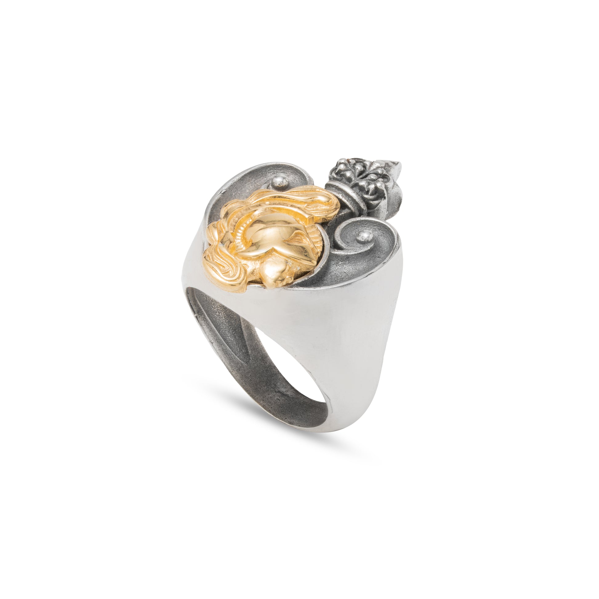 Anello in argento con microscultura raffigurante Atena