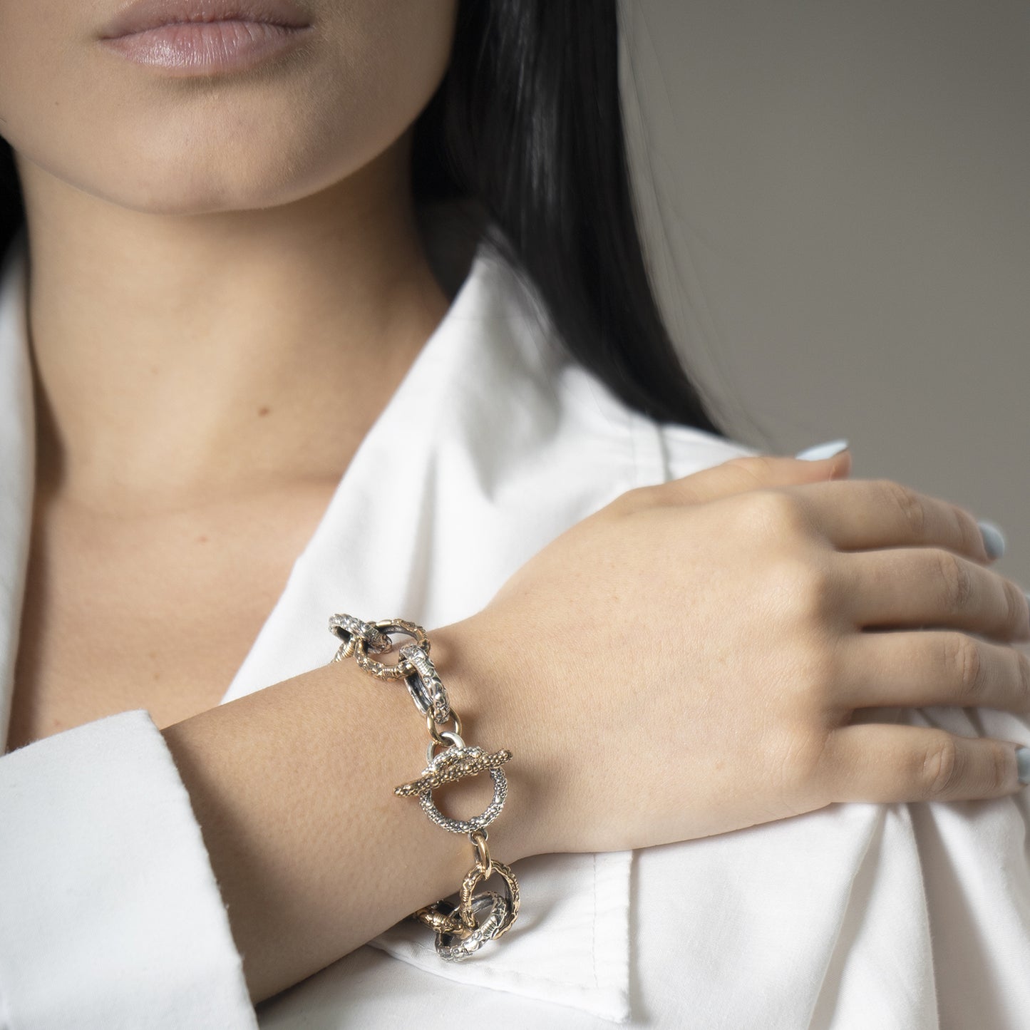 Bracciale artigianale a catena, argento e bronzo. Collezione Rosa Rose - D. De Maria