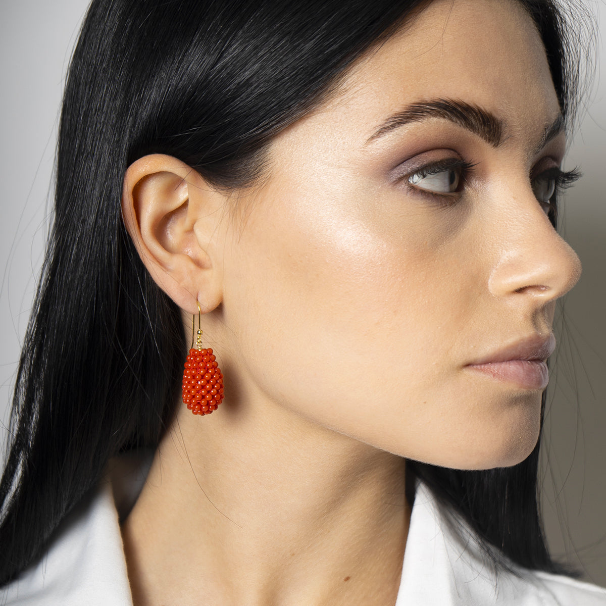 Orecchini di corallo tessito a goccia - Iosonopreziosa