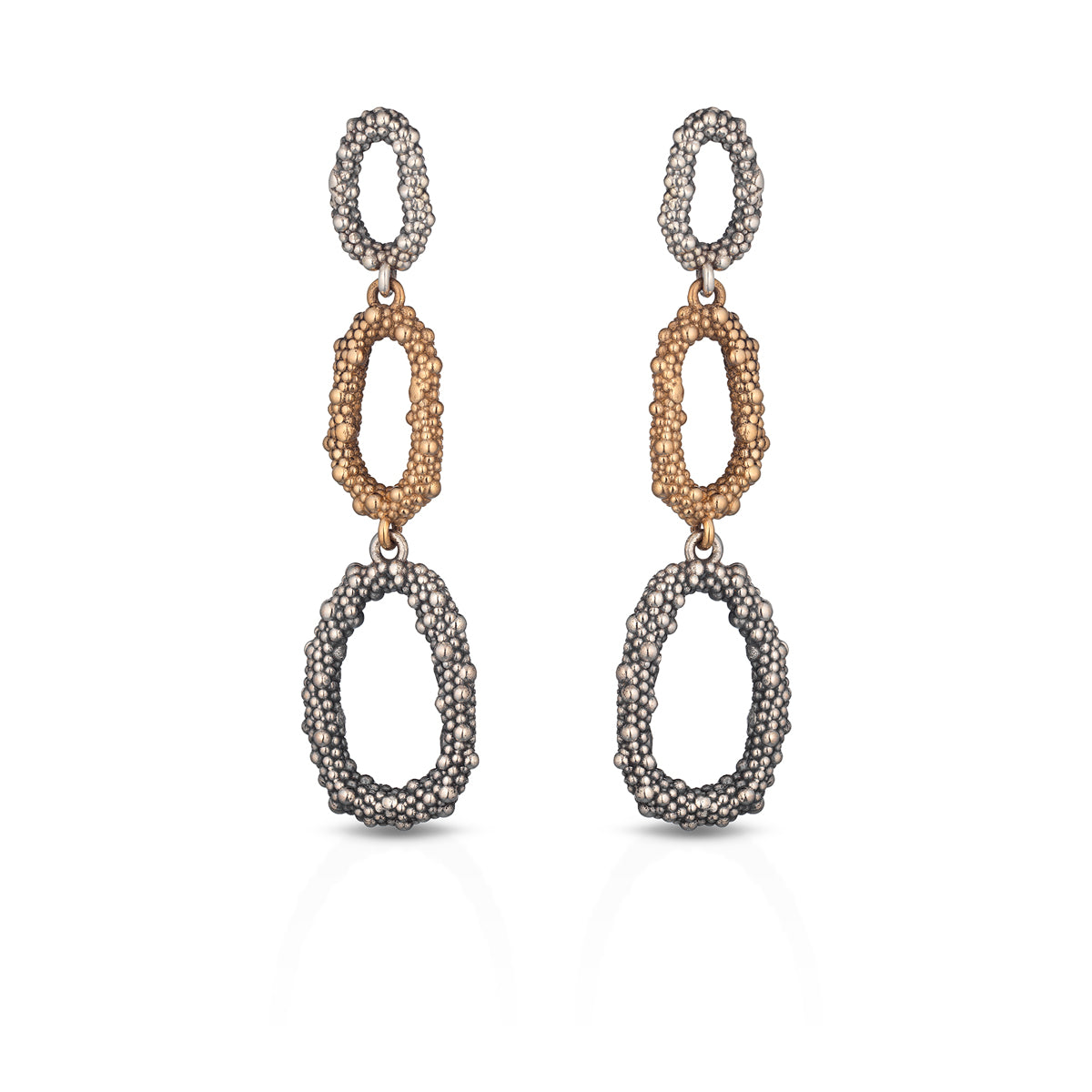 Orecchini ovali intrecciati collezione Caviar