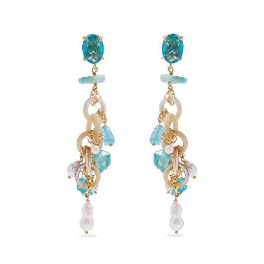 Orecchini pendenti con anellini in corno, perle e pietre turchesi