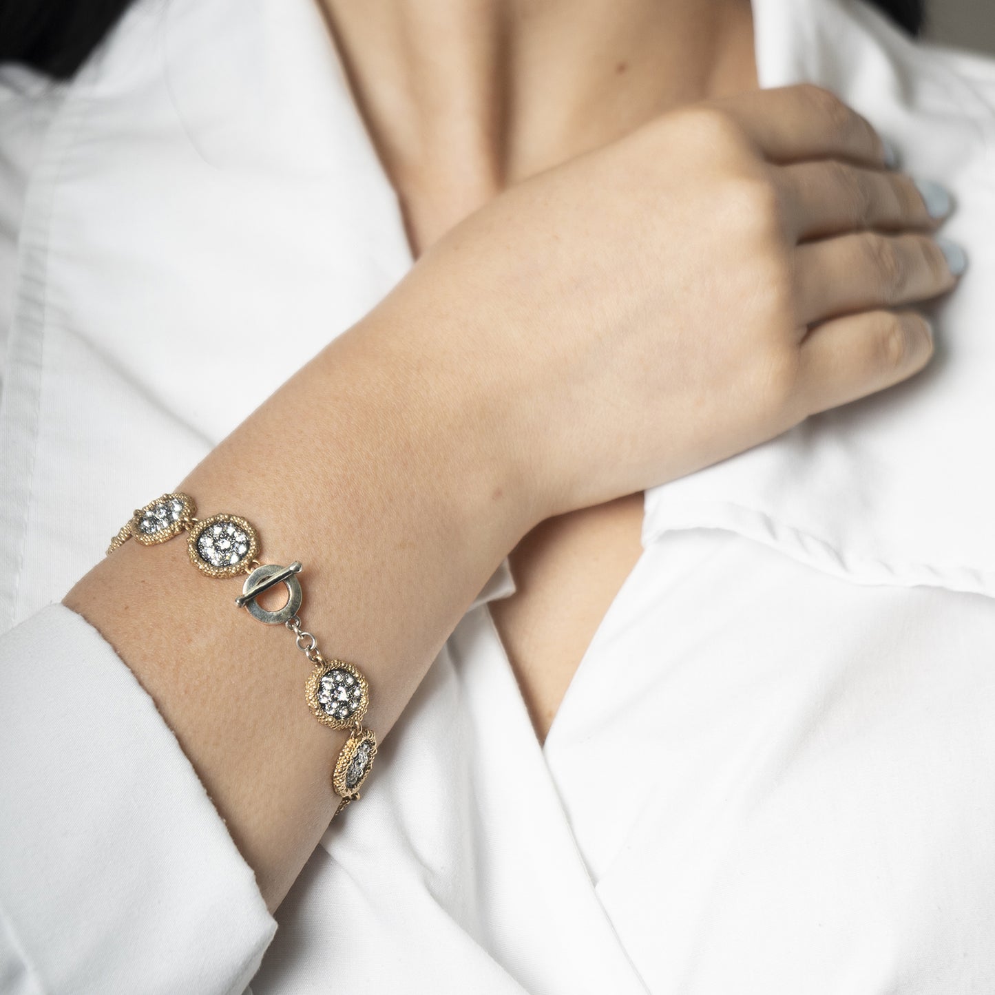 Bracciale in argento brunito e bronzo con cristalli. Collezione Toppettine - D. De Maria