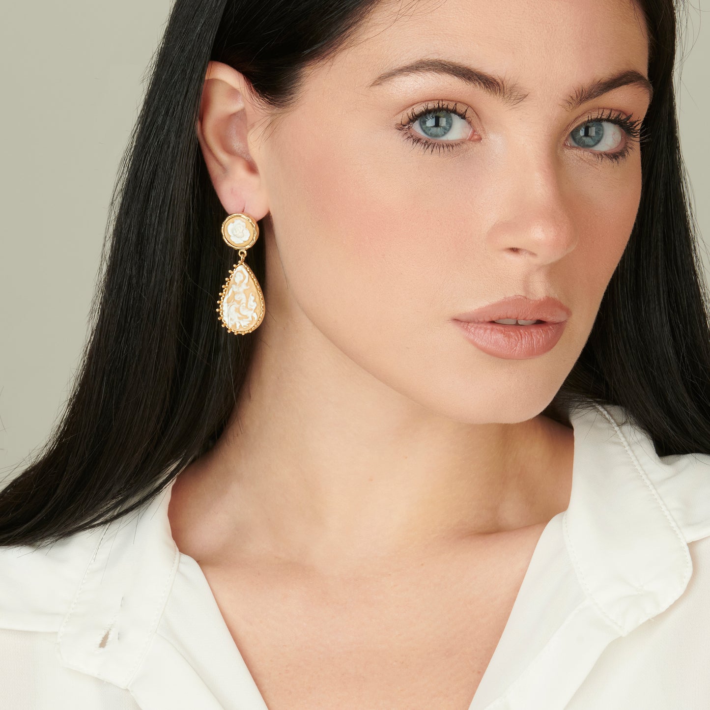 Orecchini a goccia in argento con cammei di porcellana - Cosmo Petrone