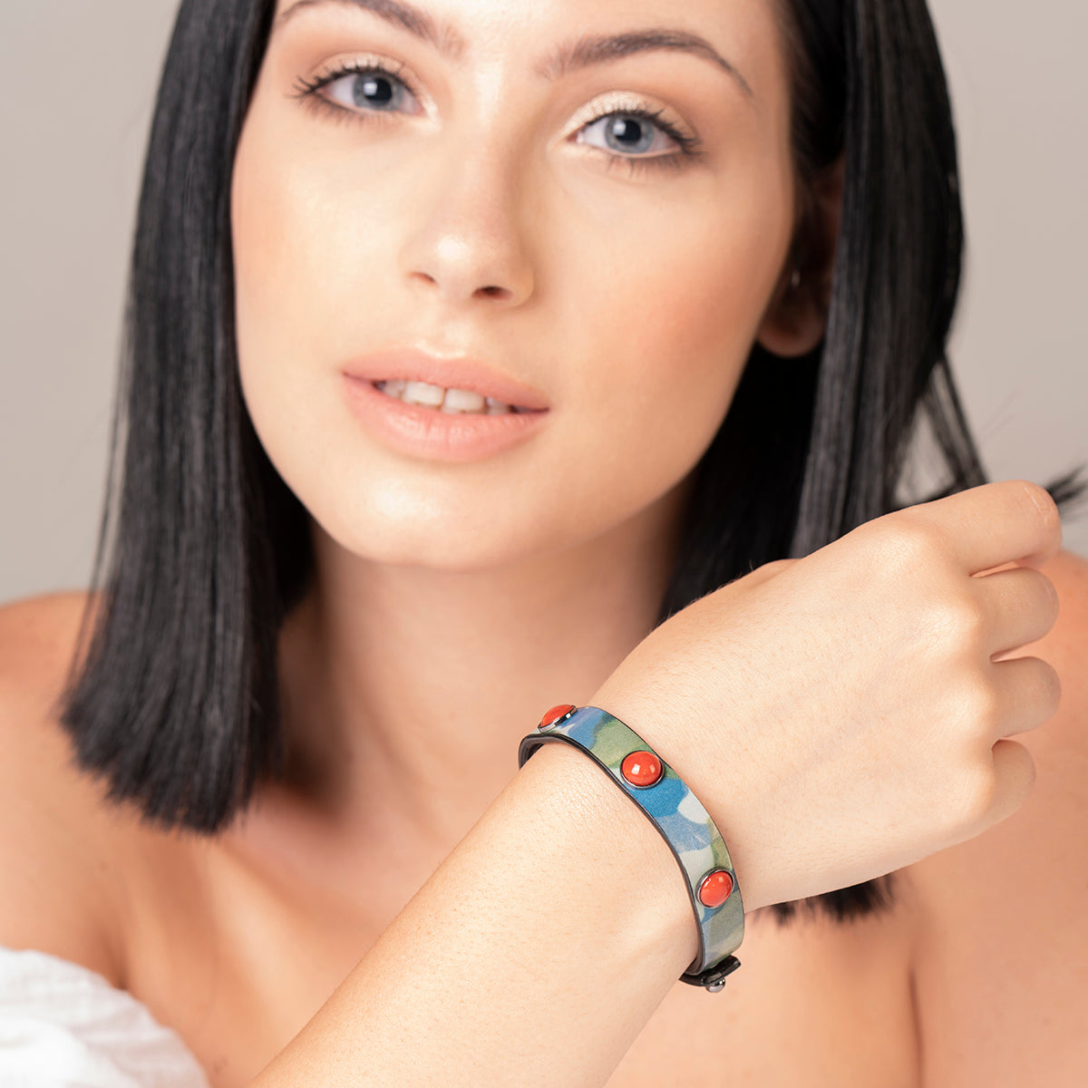 Bracciale in pelle effetto camouflage e Corallo