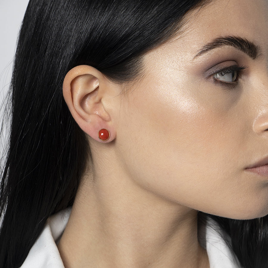 Orecchini in corallo rosso con cabochon