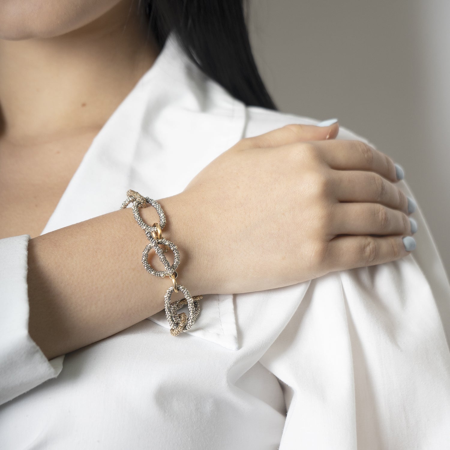 Bracciale a maglie intreccaite collezione Caviar 